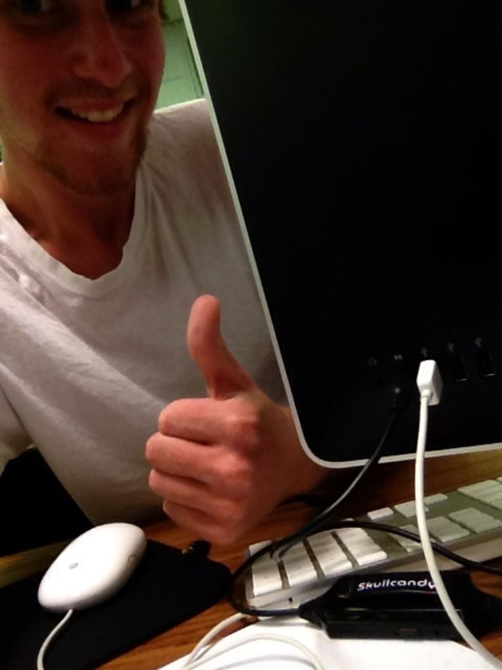 Plug the patch chord into the external mic. Input. Ps. Not the headphones output.