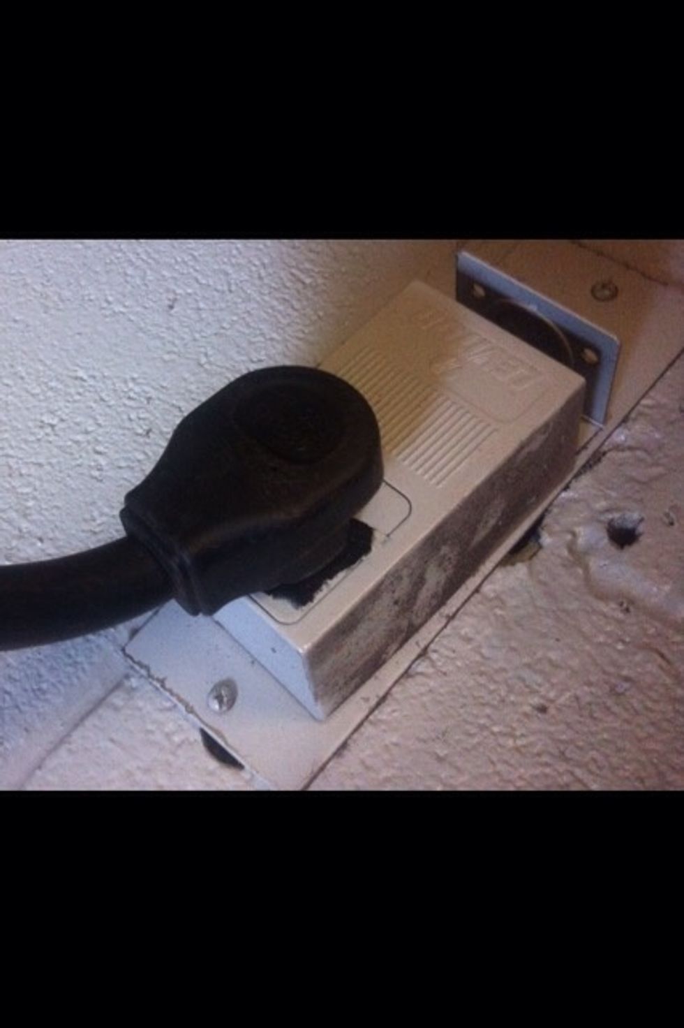 Plug your mig welder into a 220v outlet