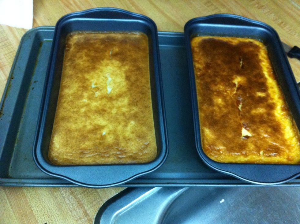 Poke a knife and if the flan come out clean. The flan is ready!!!