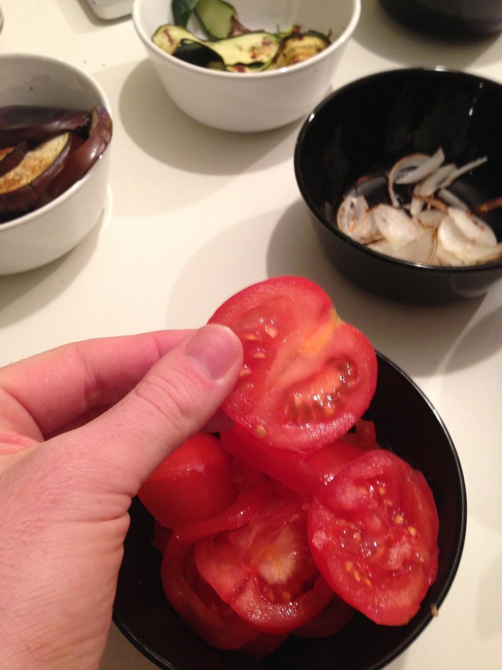 Pomodori a rondelle - round CUT tomatoes