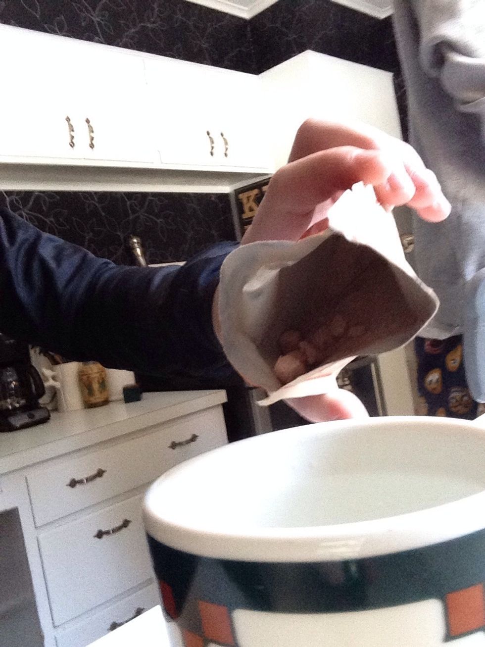 Poor the mix in the cup