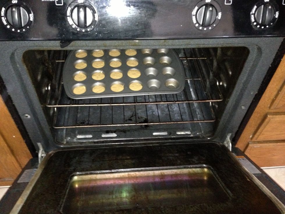 Pop in the oven! (This was my 2nd batch, that's why the tin isn't full.)