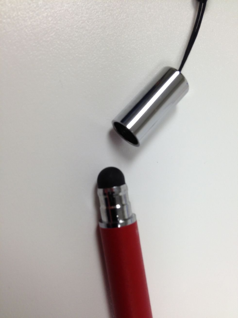 Pop off the cap and reveal the soft, pressure sensitive tip. Don't be scared, you won't lose this pen cap!