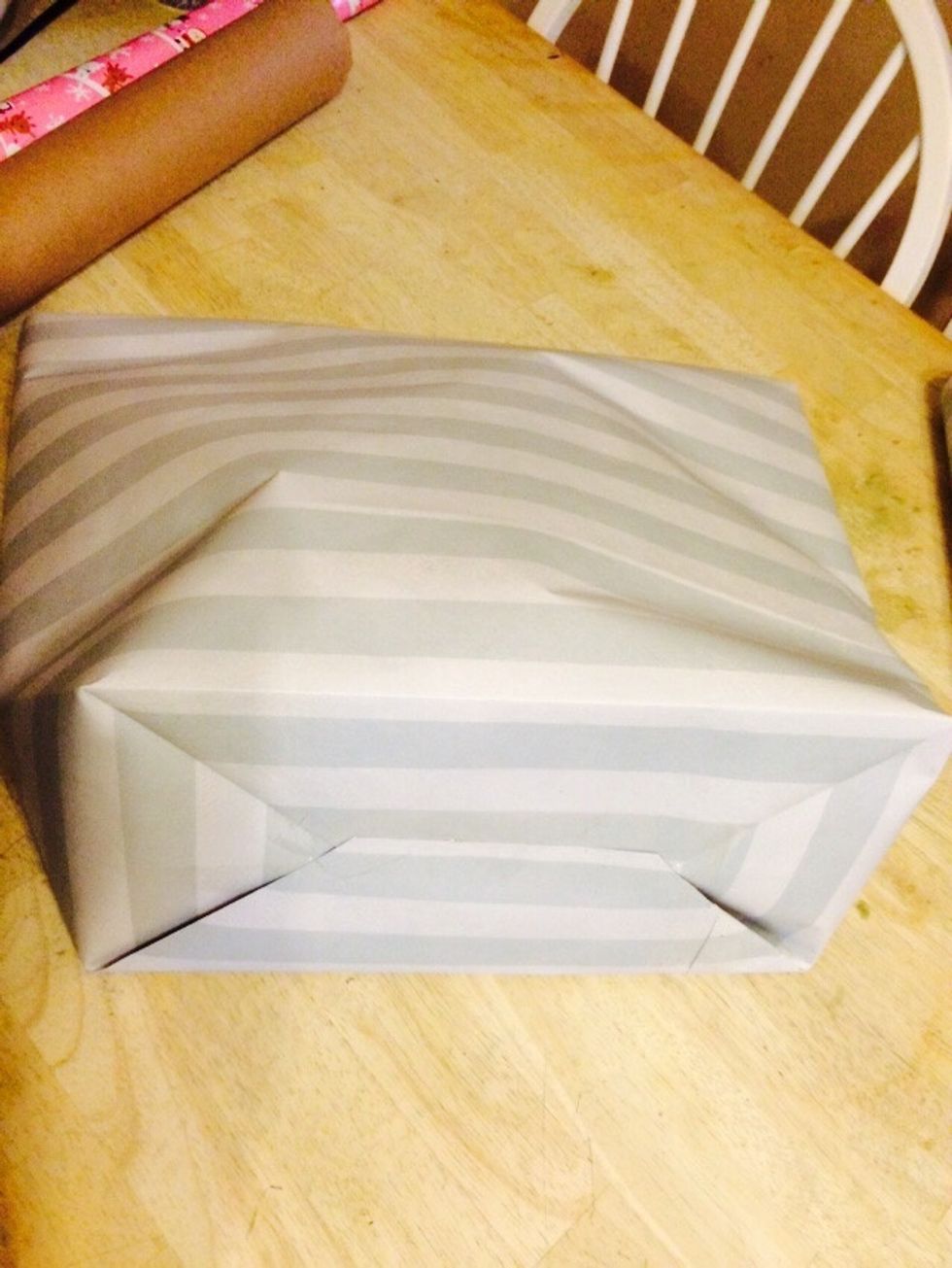Pop open like a paper bag.