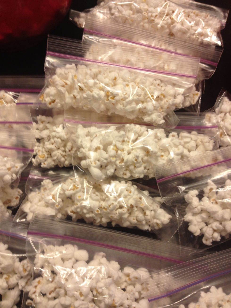 Popcorn (1cup is 20 cals!) perfect snack!