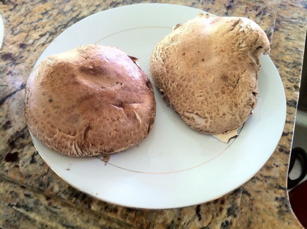 Portabellos Mushrooms taste best fresh dont wait to long to cook them .. this ones are really big... 1 per person