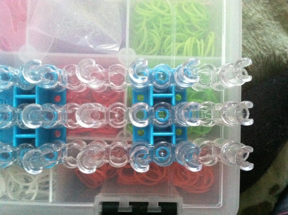 Position loom so arrows are pointing to the right