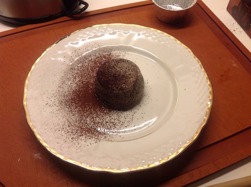 Poul the Cocoa on the halv of it.