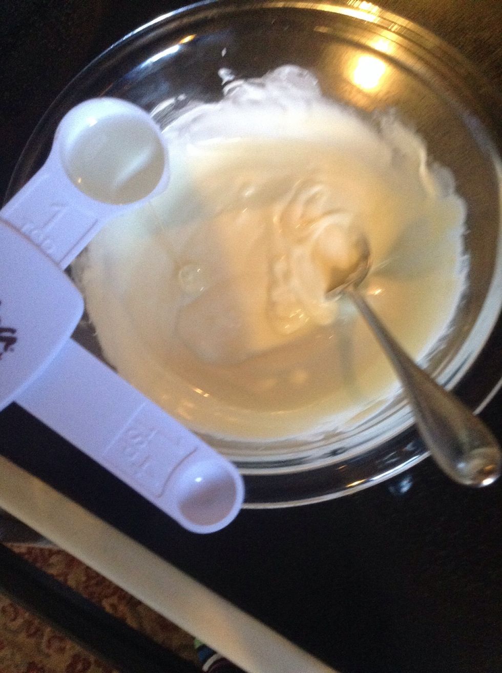 Pour 1 teaspoon of vegetable oil and stir mixture until smooth.