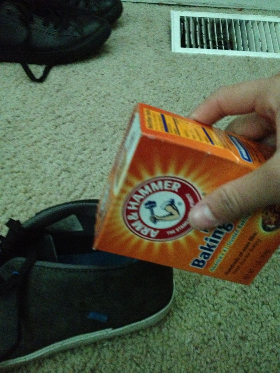 Pour a small mountain in the heel of your shoes
