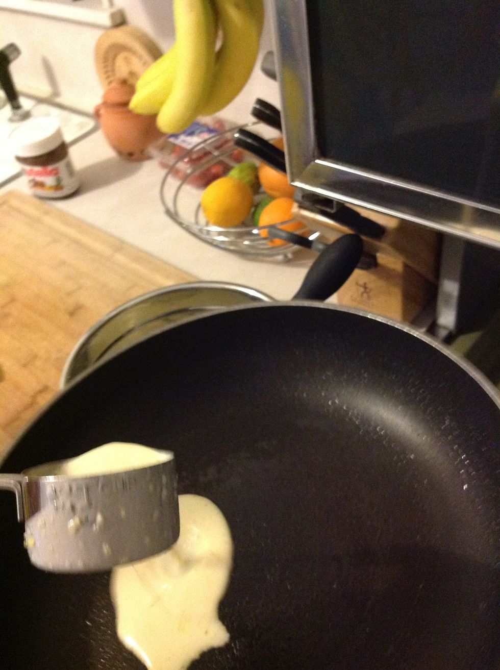 pour batter into hot pan and twist so then.....