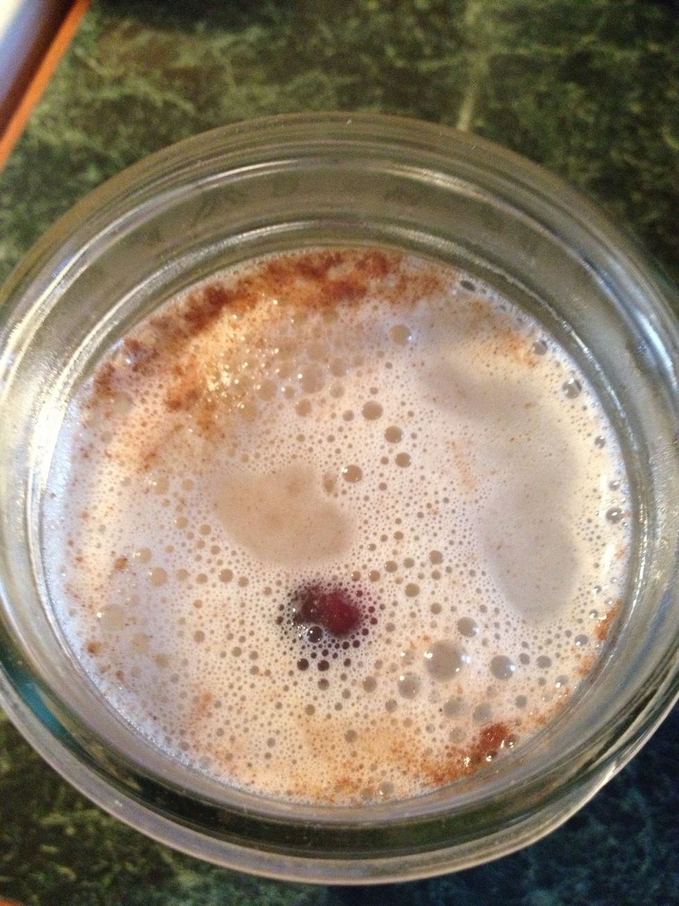 Pour boiling water into the jar to the bottom of the threads. Screw on lid and turn the jar over a couple of times to combine ingredients. (This one has dried cranberries)