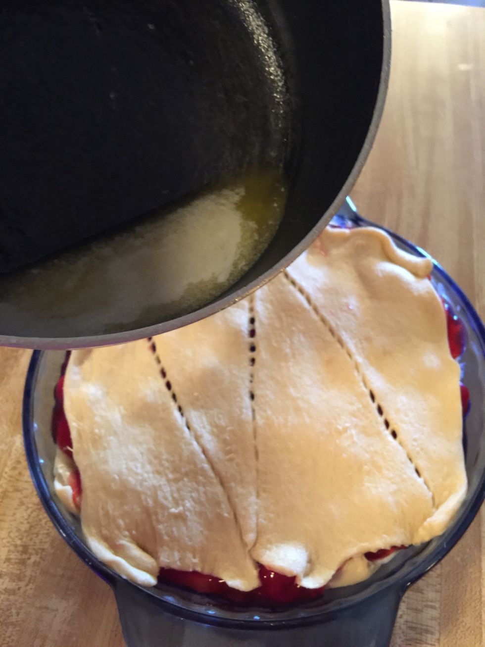 Pour butter on top