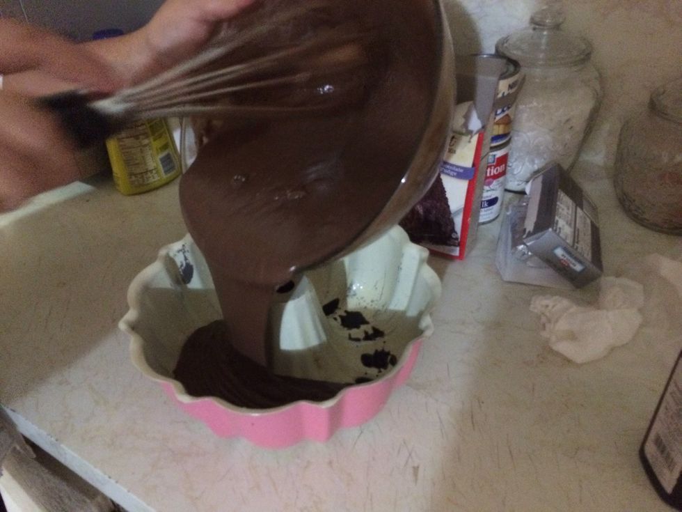Pour cake batter into the greased pan. Set aside