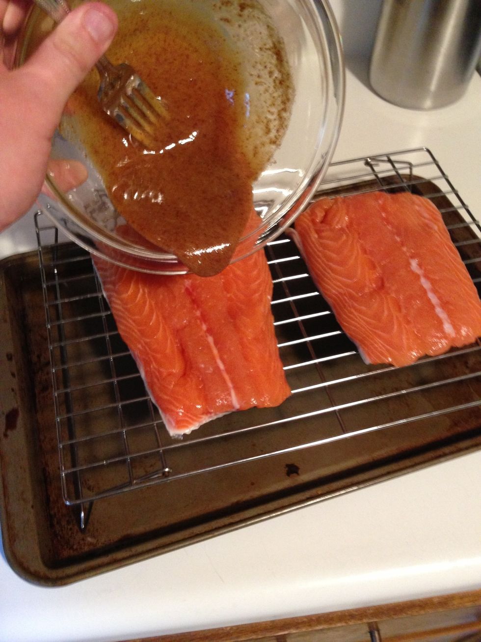 Pour equal amounts of the glaze on each filet. You may have a little left over, but that's ok.