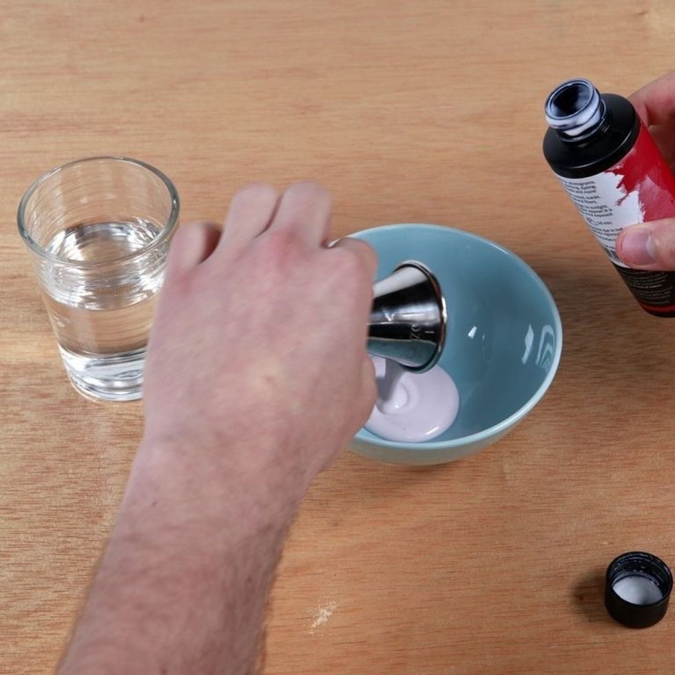 Pour equal parts Inkodye & water into a bowl.