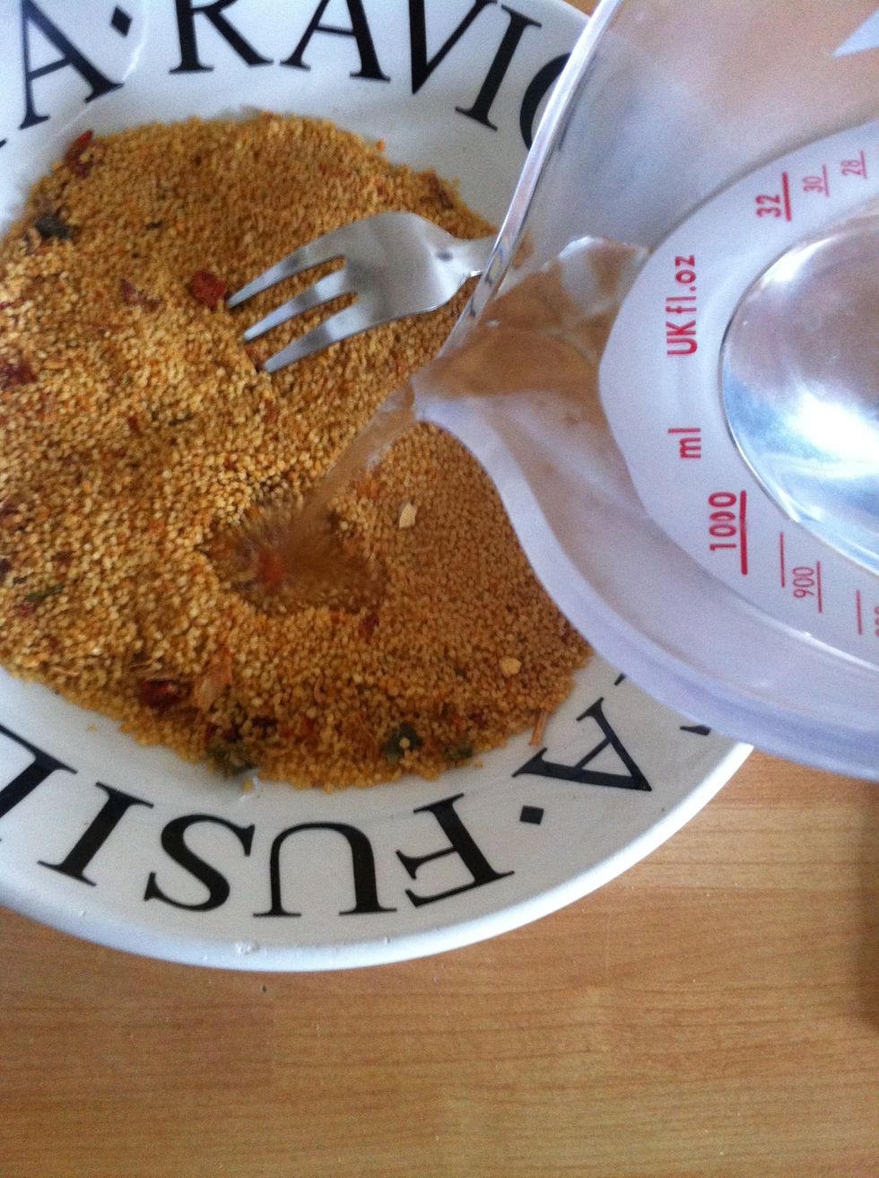 Pour in 160ml boiling water