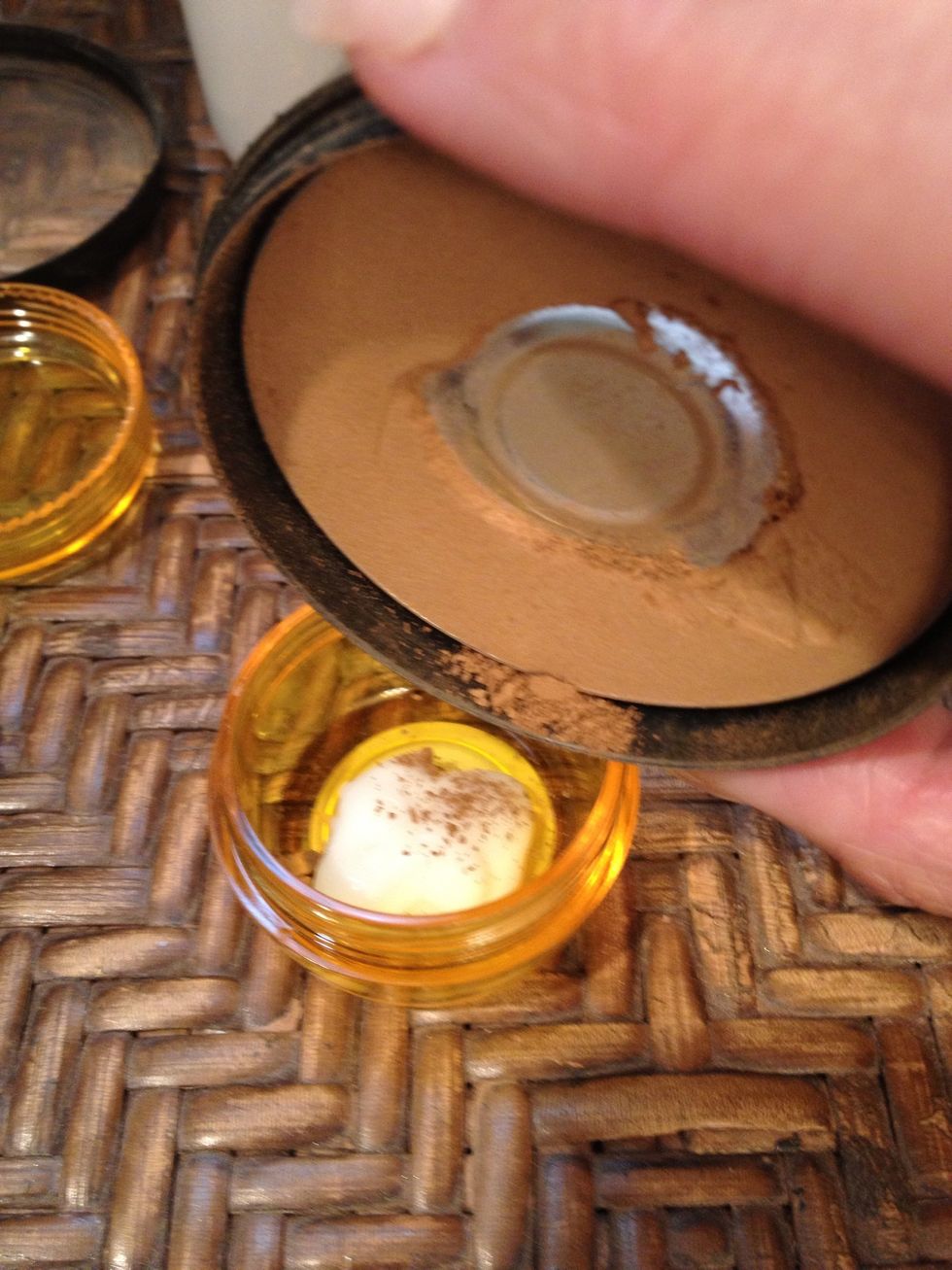 Pour in. If you find you put too much in, just add another pump of moisturizer.