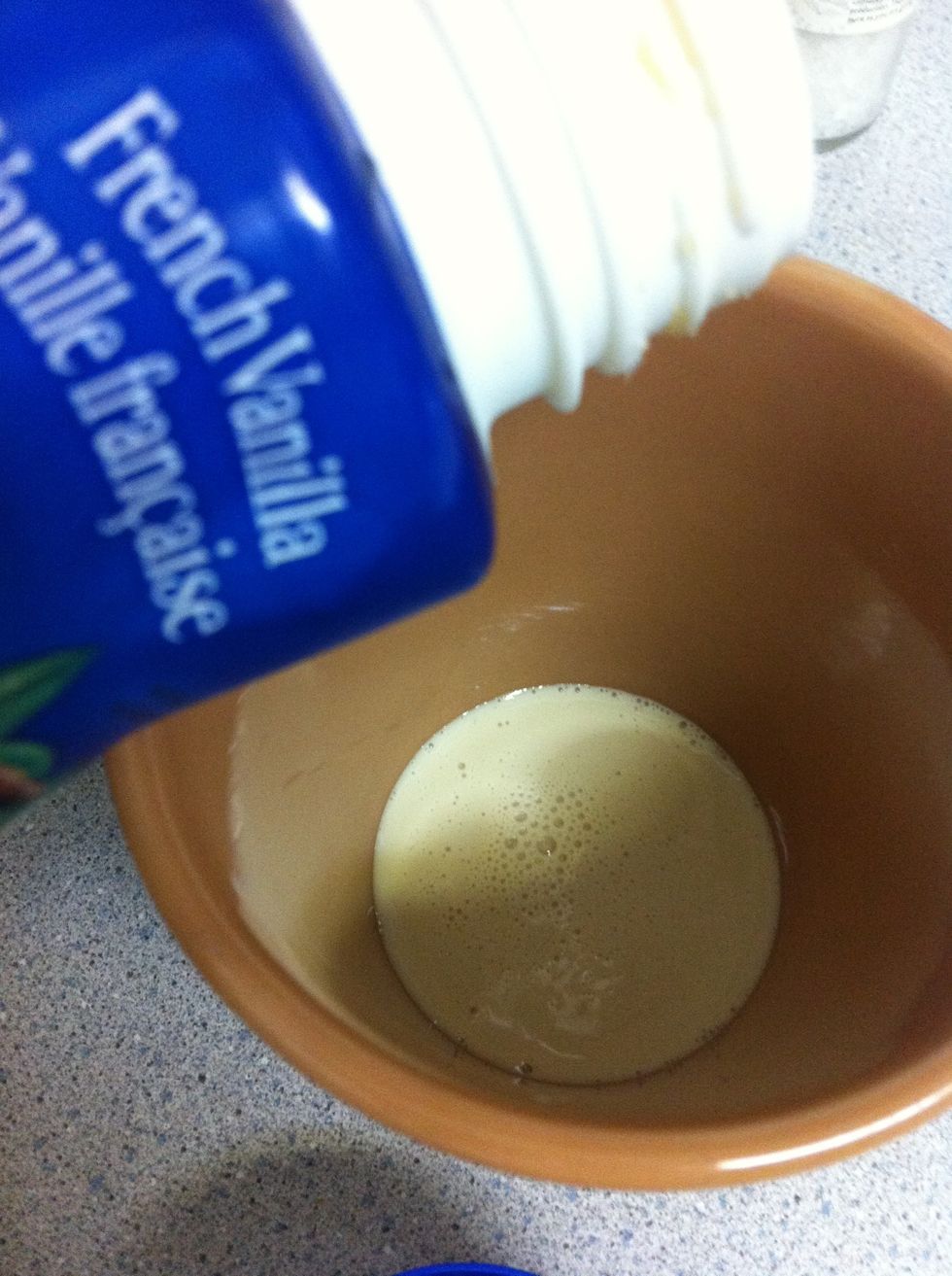 Pour in some French vanilla creamer! This is approx 3 tbsp. If you prefer you can add the cream to the steeped tea.
