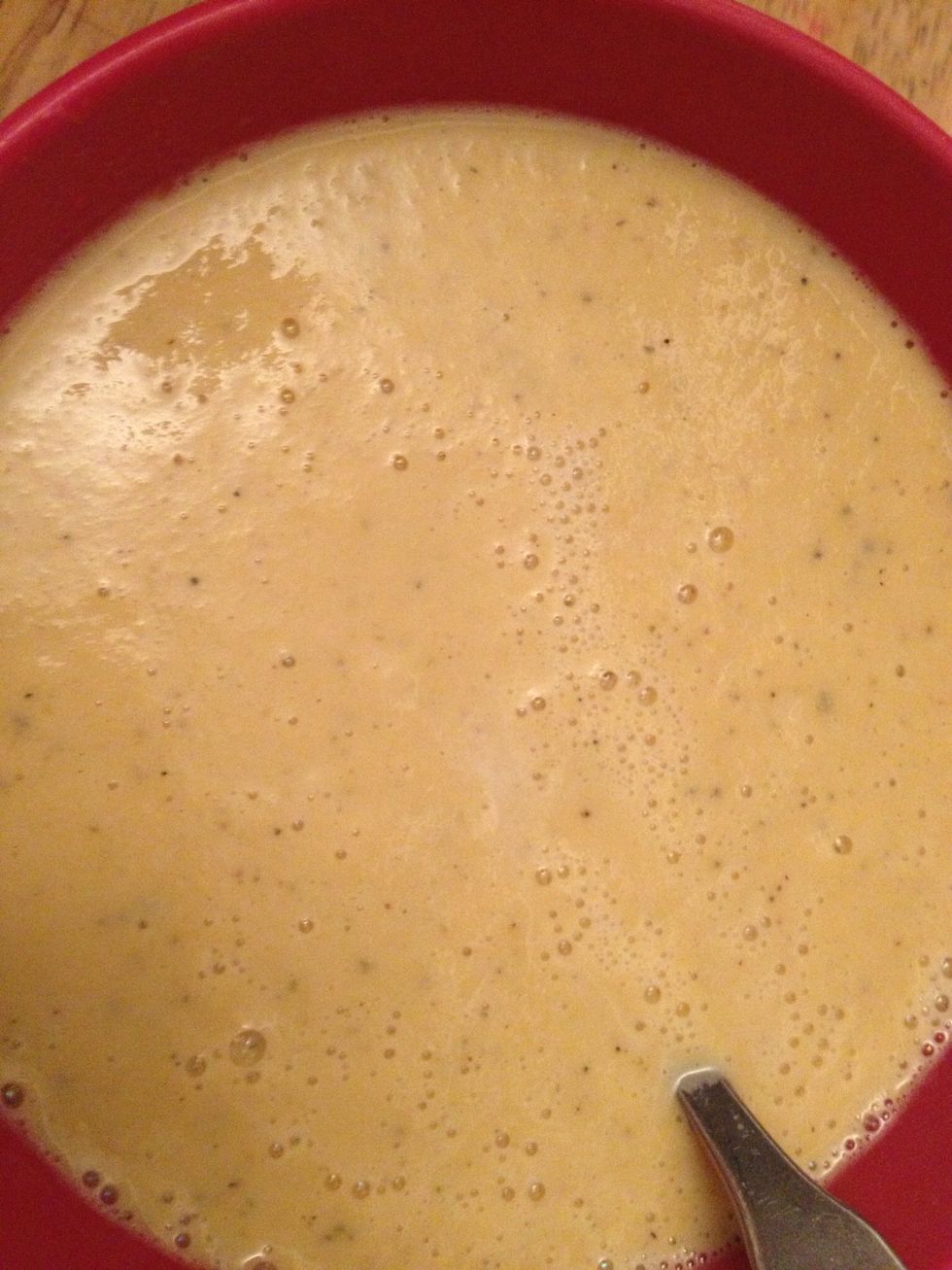 Pour into a bowl and drizzle the cream on top in a nice pattern (I forgot to take a photo of the bowl I'd done this to so you'll have to imagine it). If you aren't too full at this stage, dish up! :-)