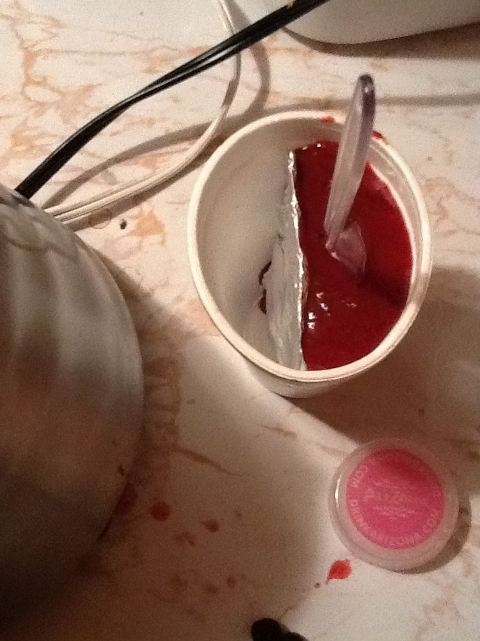 Pour into cup-from experience I know a whole cup is too much for me so I folded up some tin foil and shoved it in there so I only had half also stick a plastic utensil in it