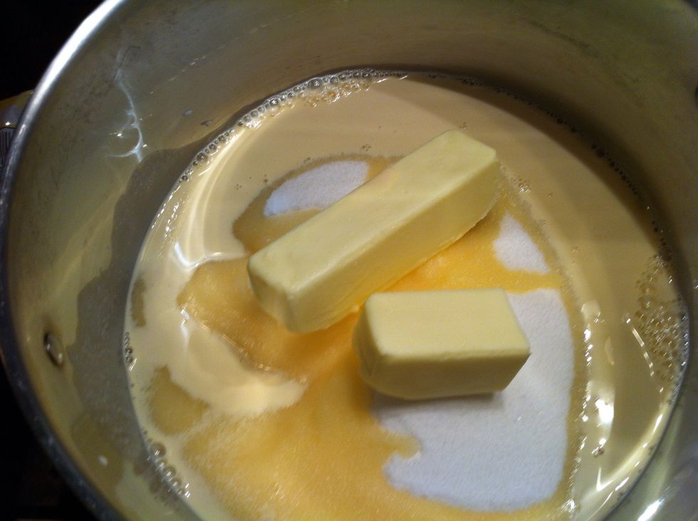 Pour into pan. Wait till turn on heat. With fudge ya gotta work fast. So prepare the next step in separate bowl.