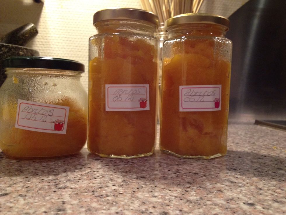 Pour into your jam jars, and label, believe me you will forget what it is. And cake filled with chilli/mango chutney is to put it nicely an interesting and unforgettable experience.