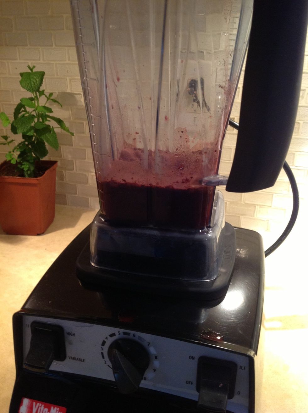 Pour it into the mixer