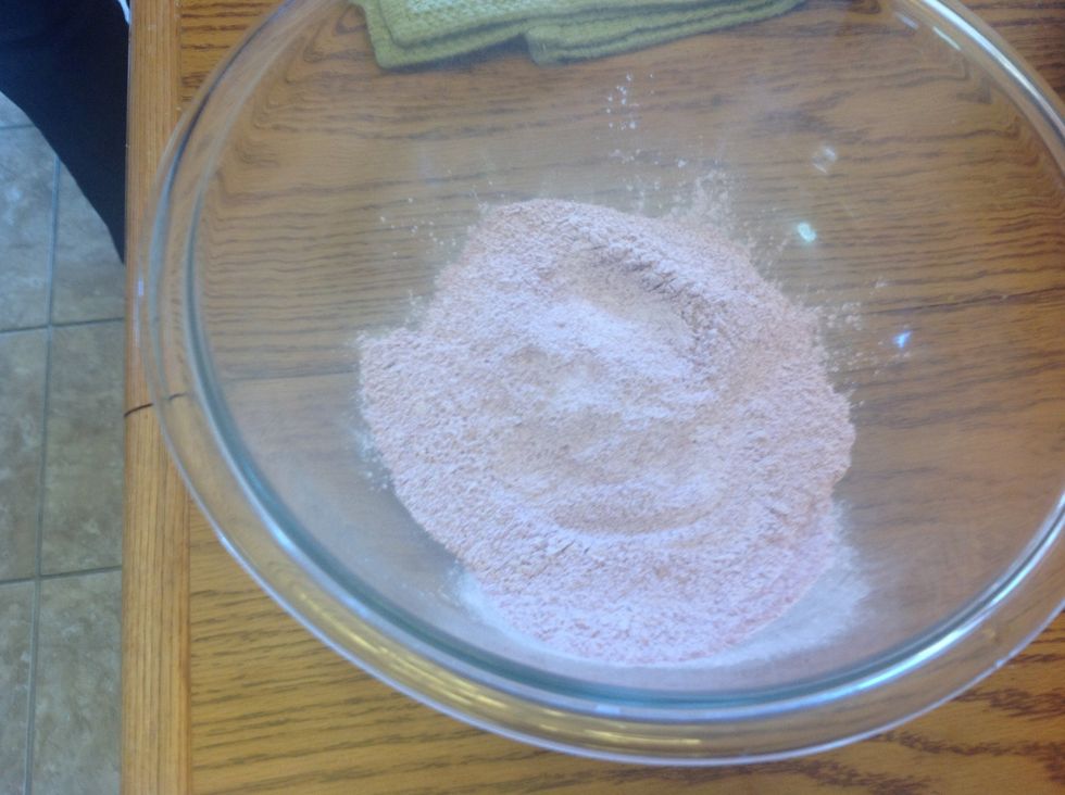 Pour mazamorra morada inot a bowl