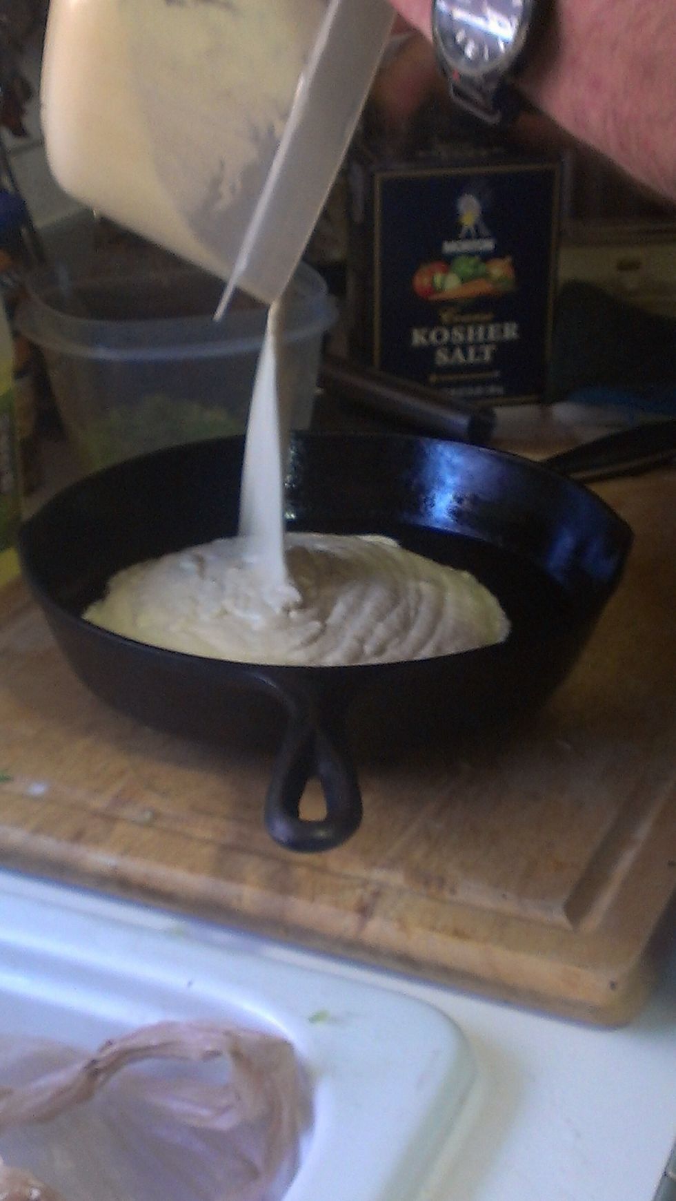 Pour mix into skillet and bake at 425 degrees fahrenheit for 25 minuets