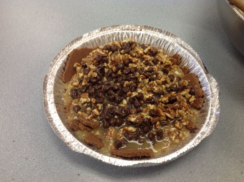 Pour mixture into pie shell