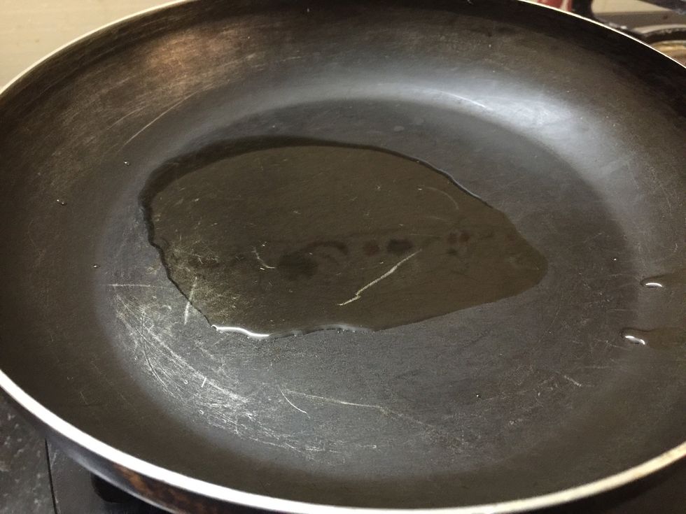 Pour Oil