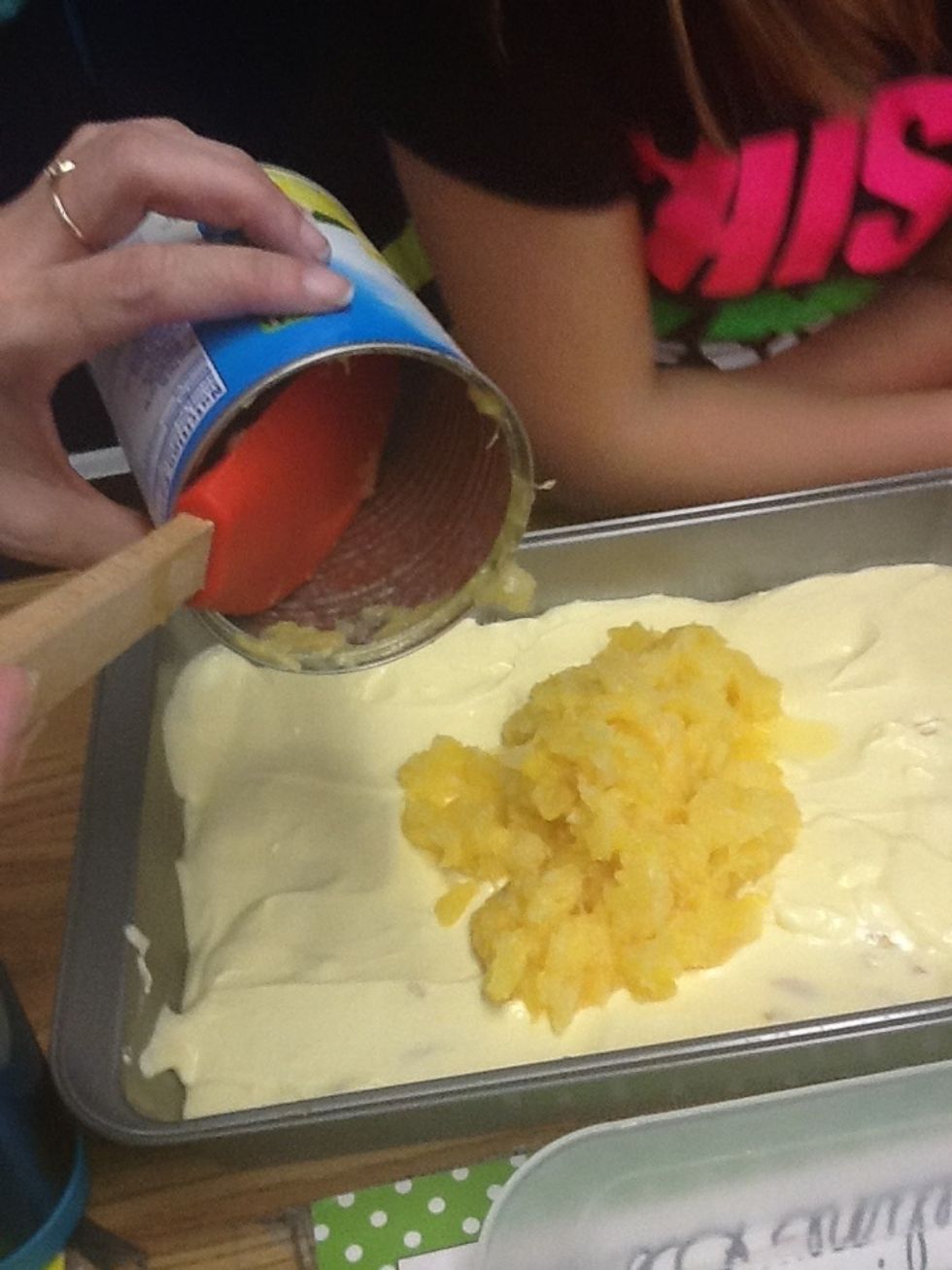 Pour out the pineapple