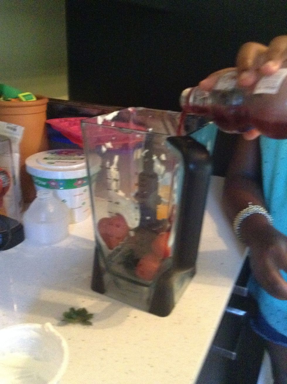 Pour pomegranate juice in blender.