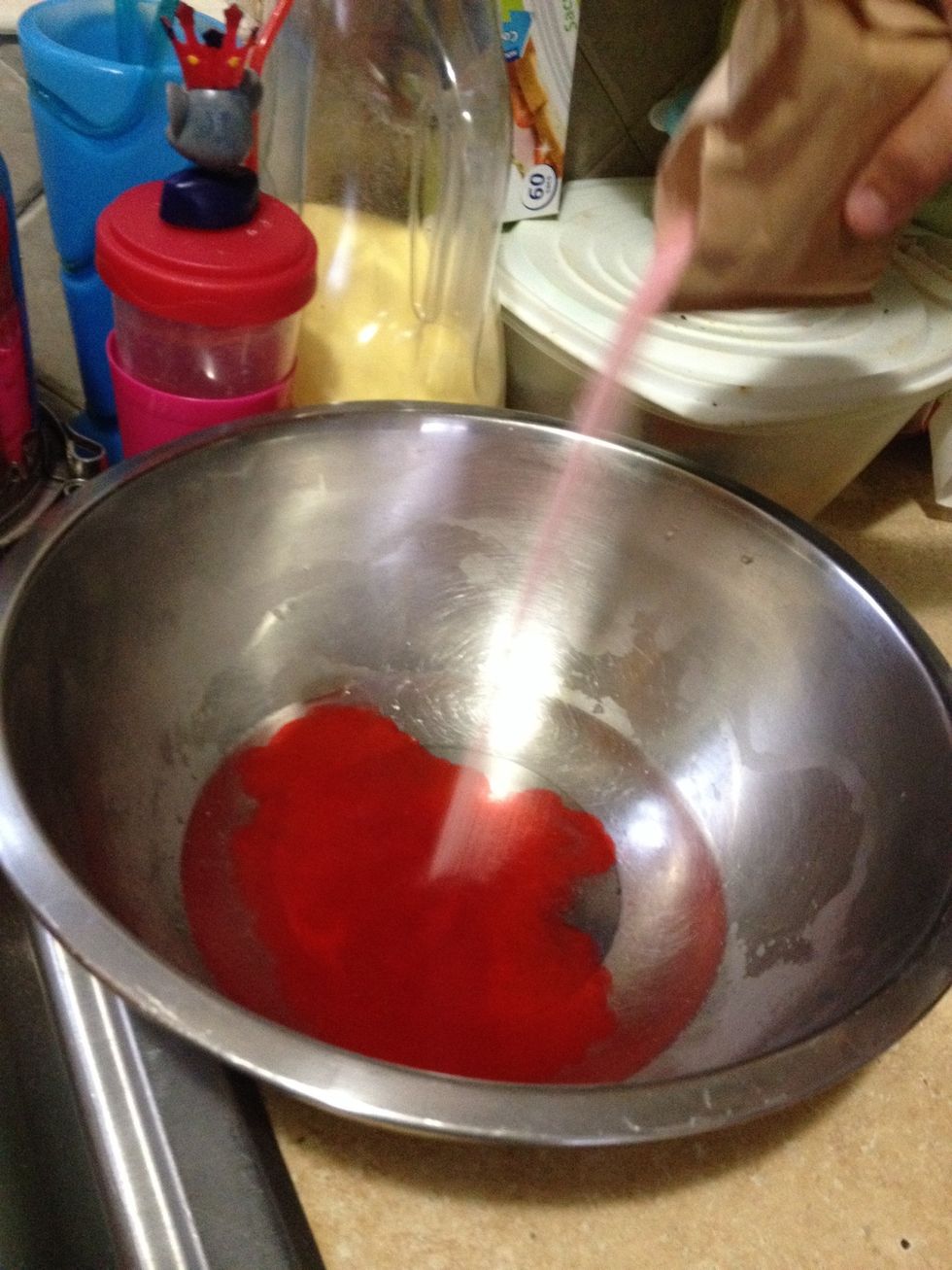 Pour powder into hot water don't stop stirring