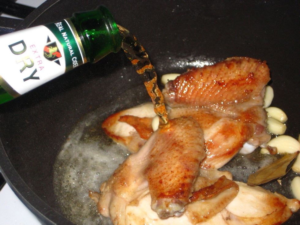 Pour the cider......