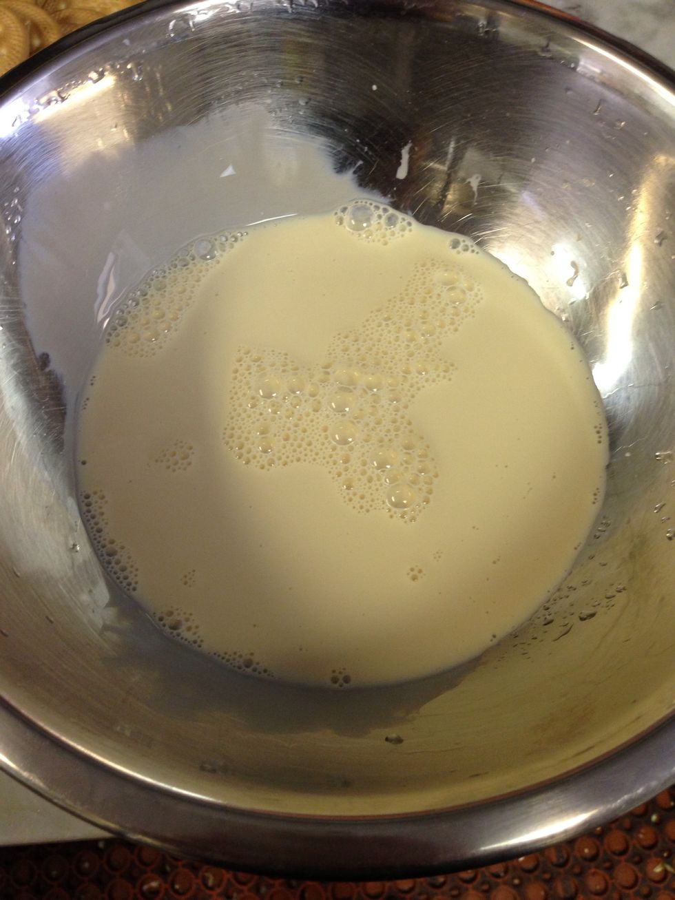 Pour the evaporated milk in a bowl