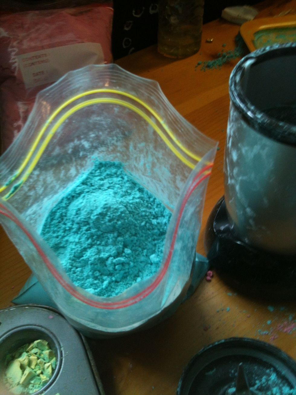 Pour the finely blended powder into a re-sealable bag. Your Holi Powder is finished!