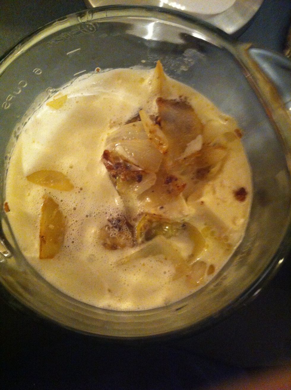 Pour the heavy whipped milk