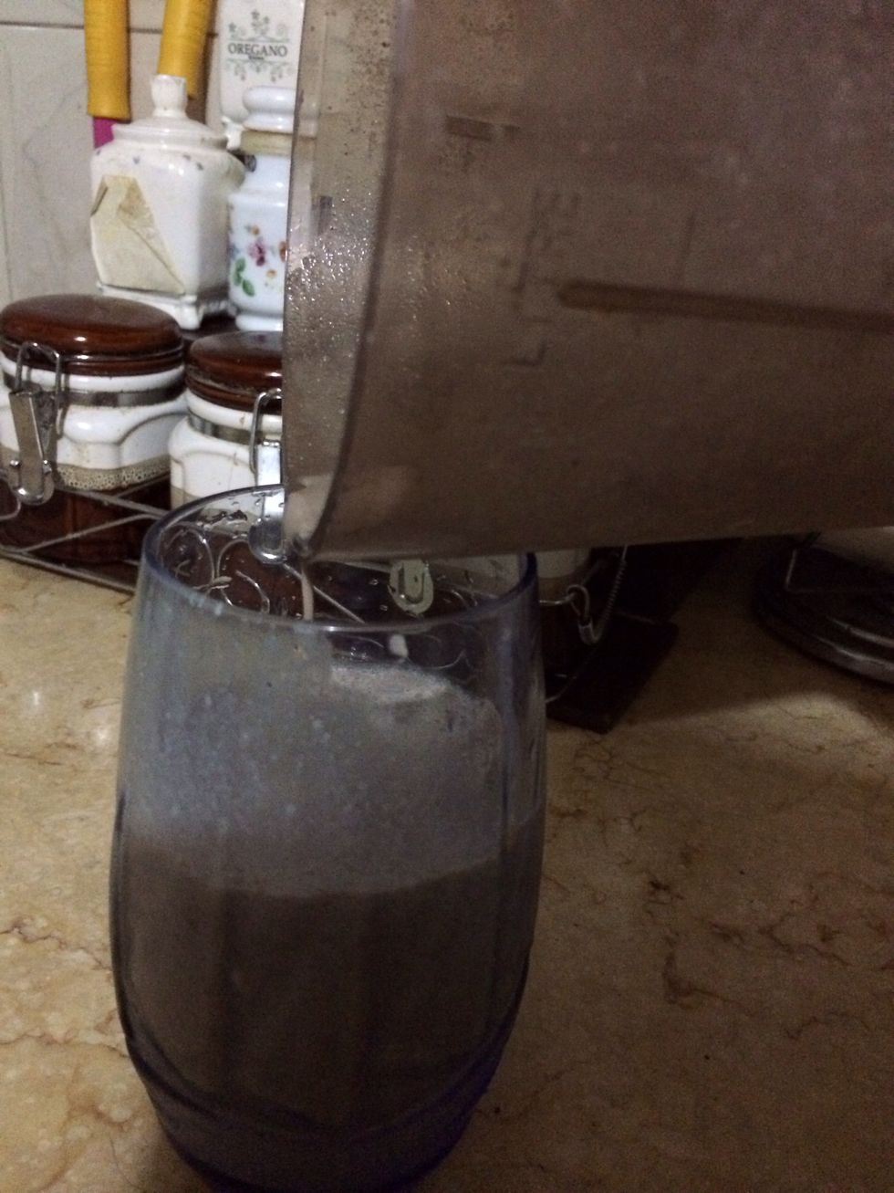 Pour the milkshake in a cup