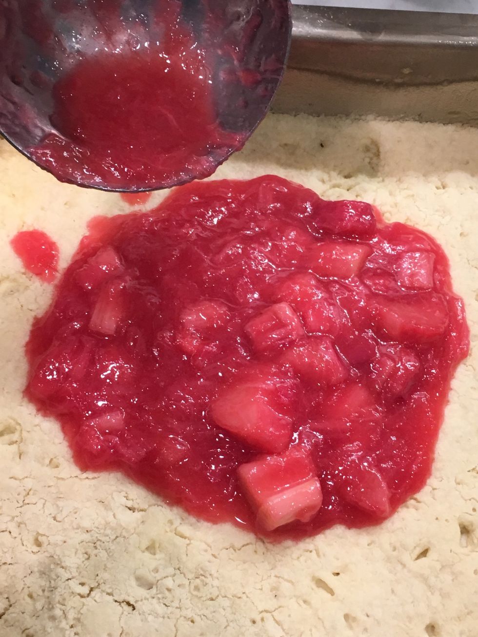 Pour the rhubarb into that beautiful crust.