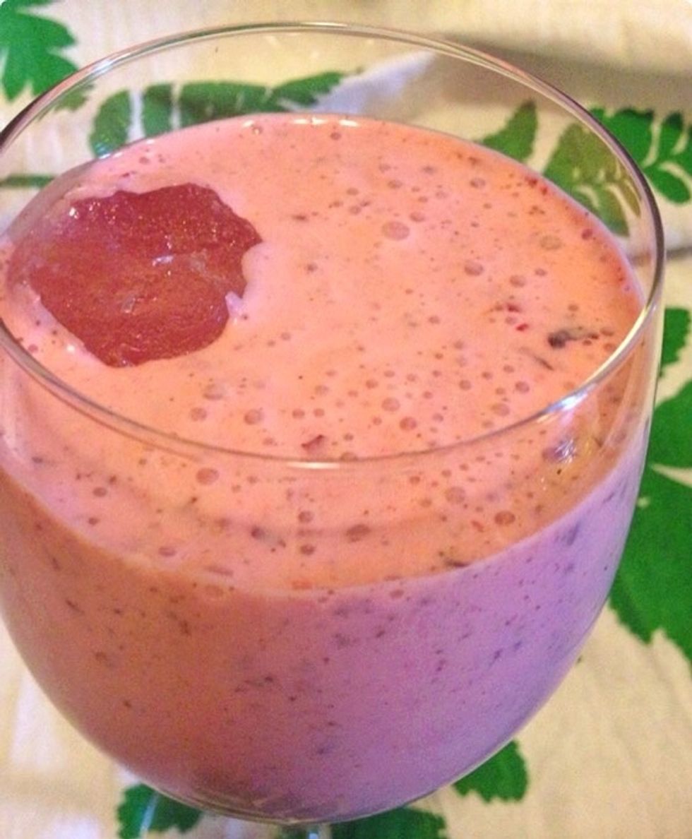 Pour the smoothie into your glass..