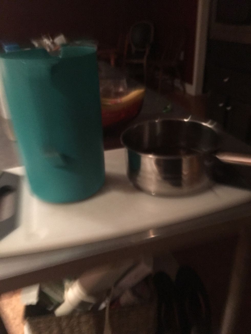 Pour the tea into a pitcher