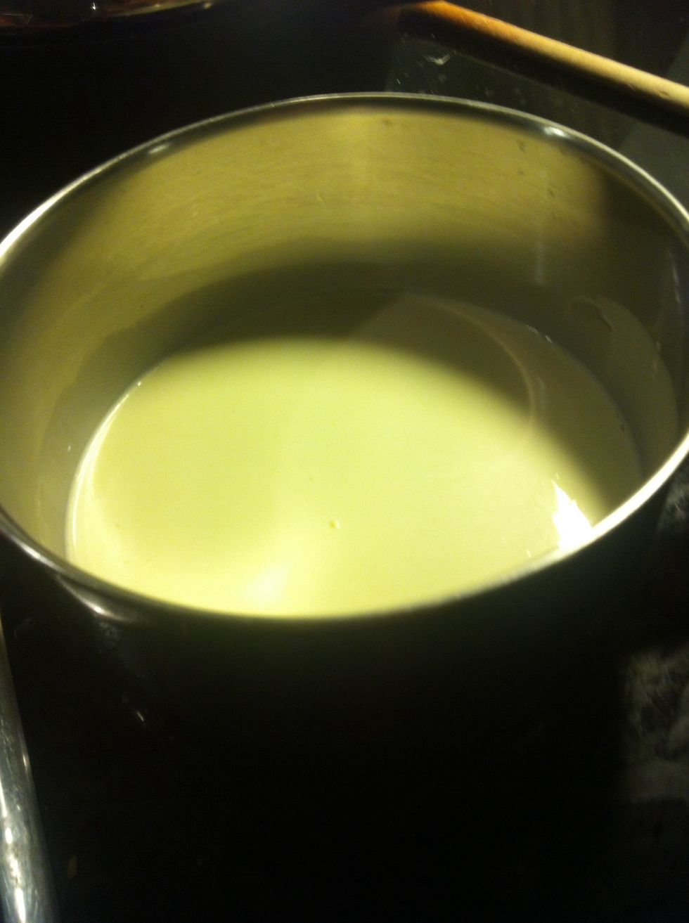 Pour the whip cream in a small pot and boil for 1 min