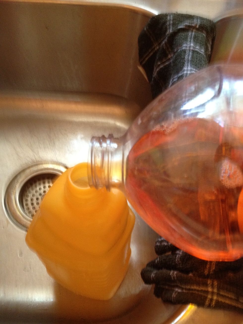 How to reuse your swiffer wetjet bottle B+C Guides