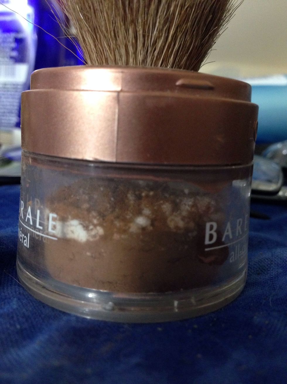 Poured in 1/4 of the container with cornstarch 3/4 cocoa powder, and just a tsp of cinnamon