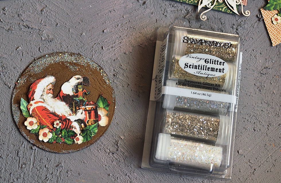 Powder with glitter