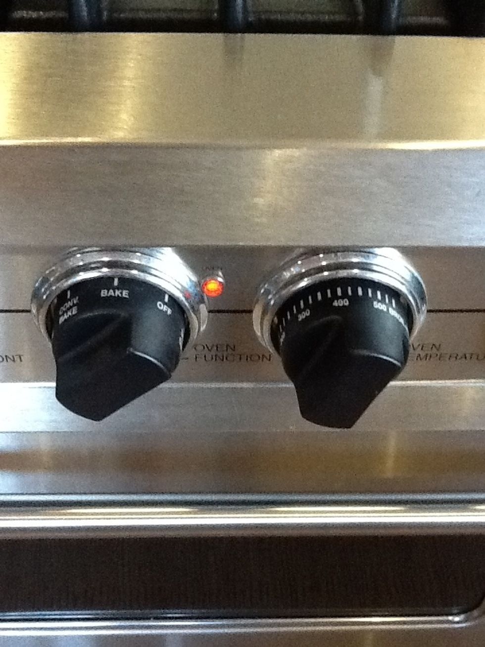 Pr\u00e9parer le four \u00e0 425 degr\u00e9s