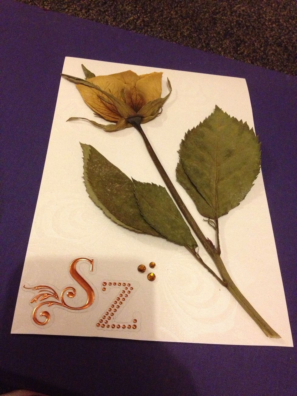 Pre-organize your picture . How do you want your flower to sit ? I added letters for a personal touch . Good idea to send as gift !! Maybe a date ?