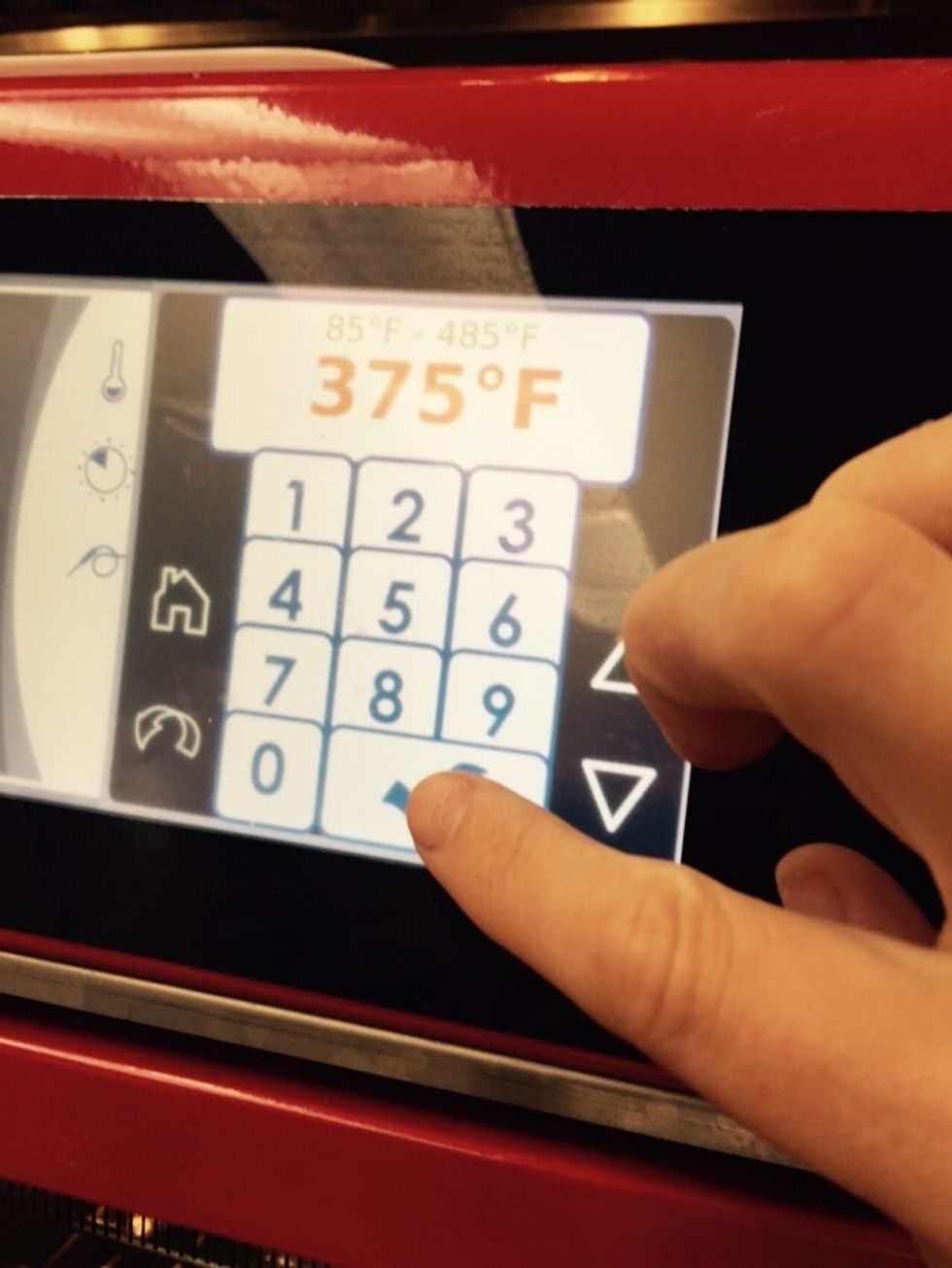 Preheat combi to 375F (190C).